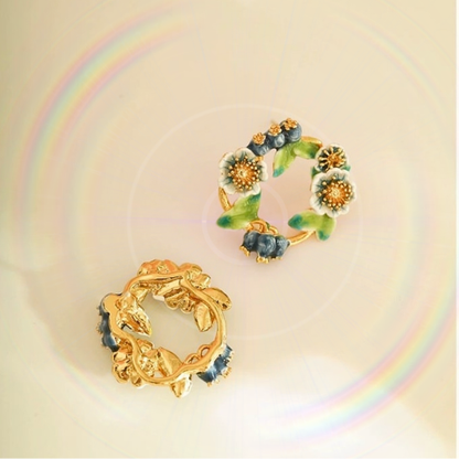Floral Earrings: Delicate Holiday Jewelry Gift